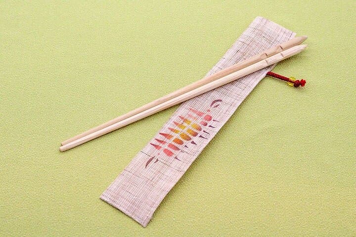 Kyoto Kyo-Yuzen Craft Workshop Day Tour and Sake Brewery Visit — photo 1