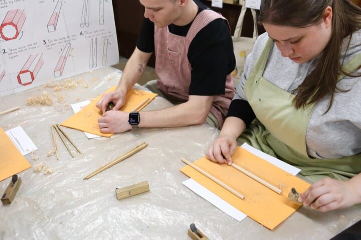 Kyoto Kyo-Yuzen Craft Workshop Day Tour and Sake Brewery Visit — photo 2