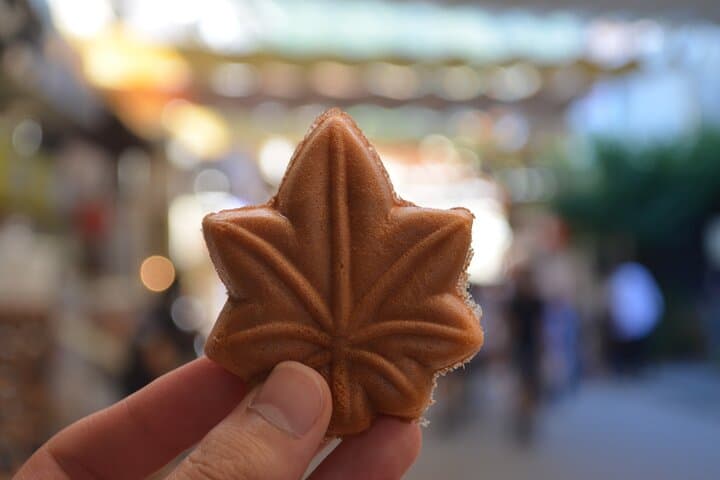 Discover Miyajima Local Eats and Sacred Sites in 2 Hours — photo 3