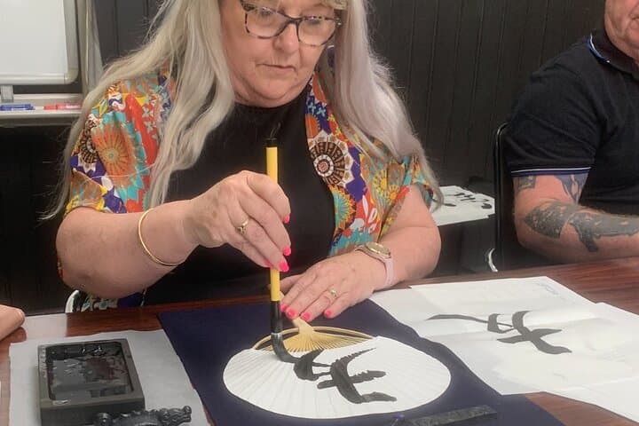 Japanese Calligraphy Class in Yokohama with Tea and Sweets — photo 7