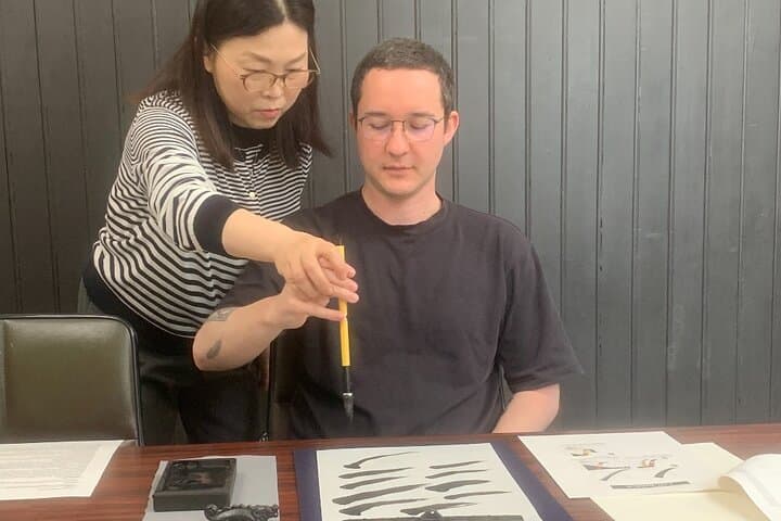Japanese Calligraphy Class in Yokohama with Tea and Sweets — photo 9