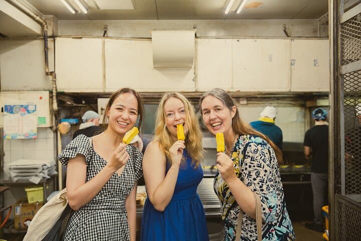 Tokyo Tsukiji Fish Market Food Walking Tour with 5 Tastings — photo 2