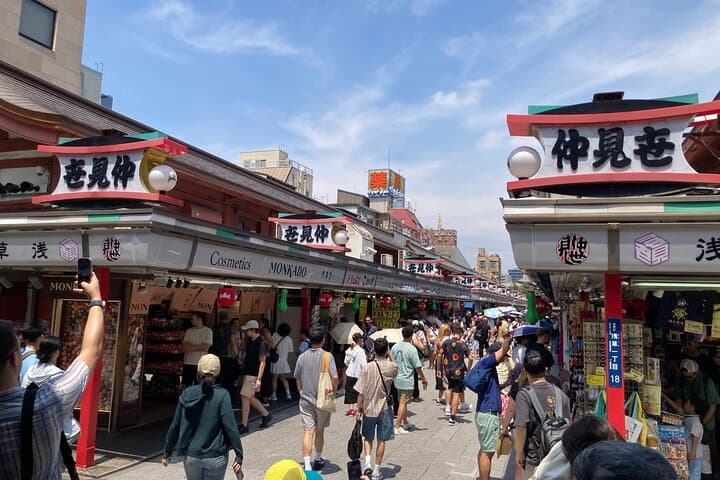 Tokyo Asakusa Cultural Walking and Matcha Experience Tour — photo 2