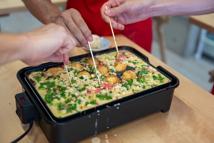 Osaka Home Feast Cooking and Sake Experience — photo 9