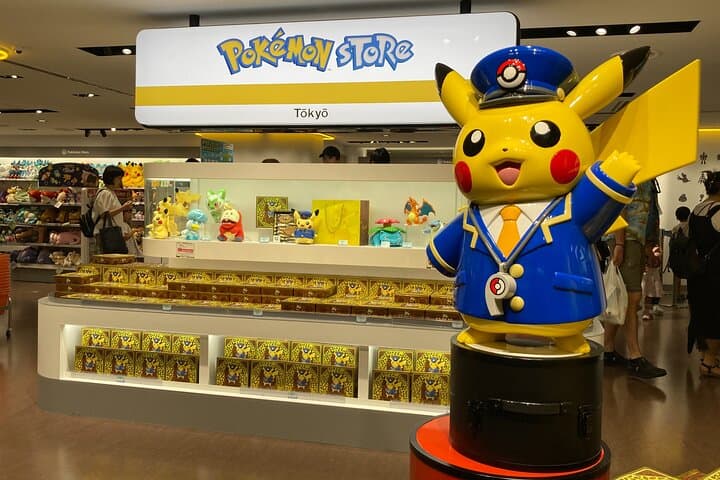 Tokyo Station Historical Walking Tour with Food and Anime — photo 5
