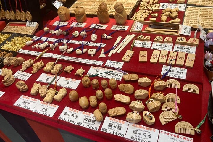 Tokyo Station Historical Walking Tour with Food and Anime — photo 11