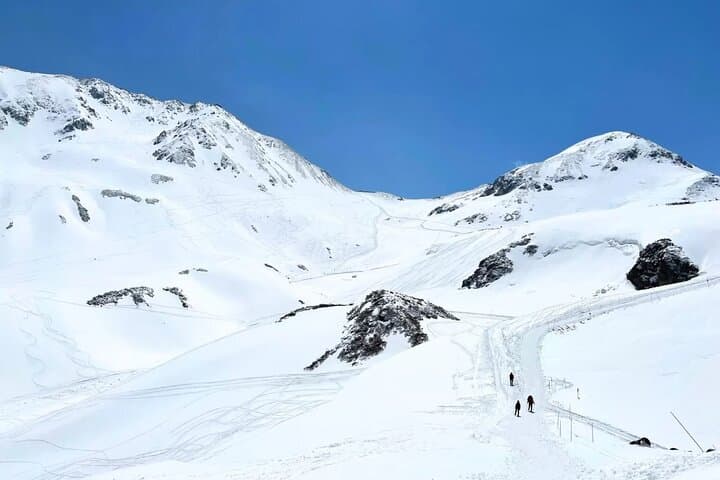 (Spring Only) 1-Day Snow Walls of Tateyama-Kurobe Alpine Route Tour — photo 3