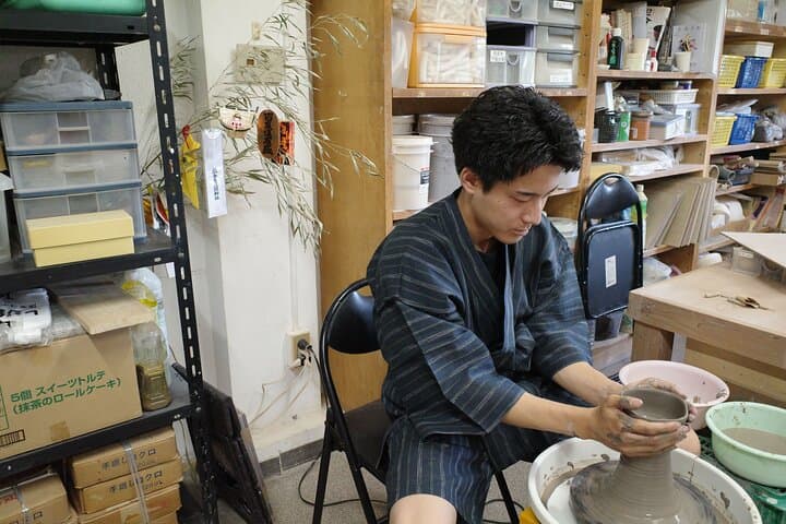 Premium Electric Pottery Wheel Experience — photo 7