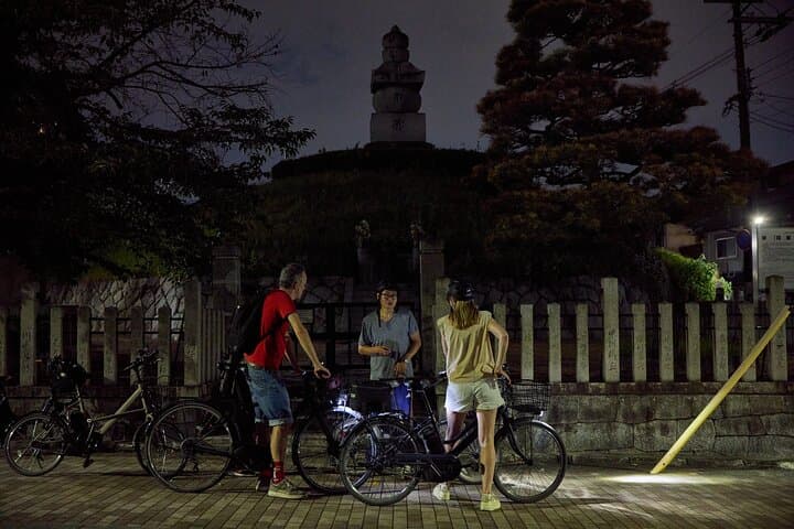Experience Kyoto Gion at Night E-Bike Tour — photo 8