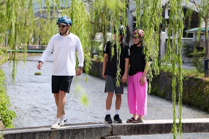 Kyoto E-Bike Tour of Hidden Gems Backstreets and Temples — photo 6