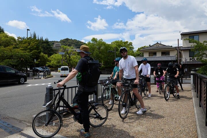 Kyoto E-Bike Tour of Hidden Gems Backstreets and Temples — photo 7