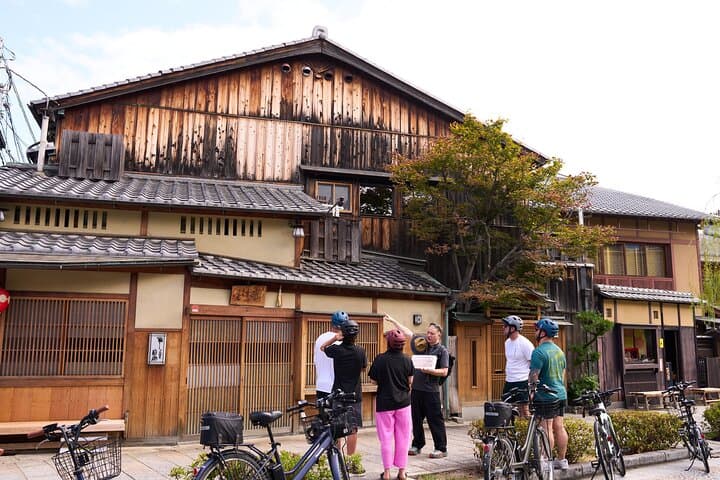 Kyoto E-Bike Tour of Hidden Gems Backstreets and Temples — photo 11