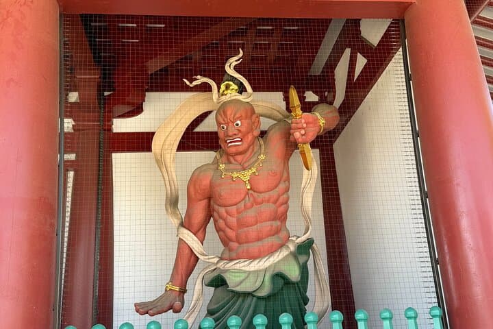 Osaka Oldest Temple, Shitennoji Private Guided Tour — photo 14