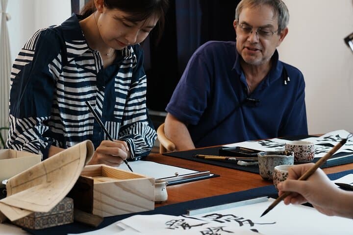 Private Japanese Calligraphy Class in Shibuya Tokyo — photo 14