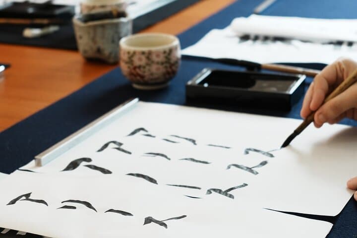 Private Japanese Calligraphy Class in Shibuya Tokyo — photo 13