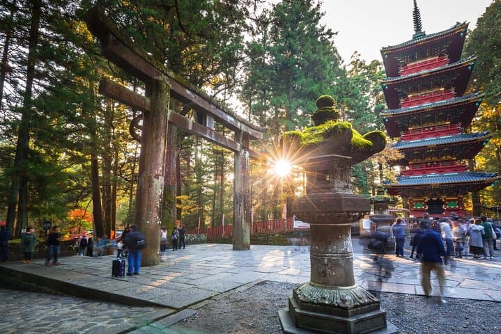 From Tokyo: Nikko Toshogu Shrine, Kegon Falls,Lake Chuzenji Tour — photo 3