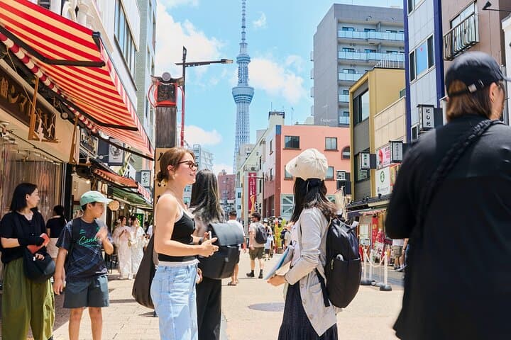 Tokyo: Asakusa & Sensoji ー Oldest Temple Walking Tour (2hrs) — photo 11