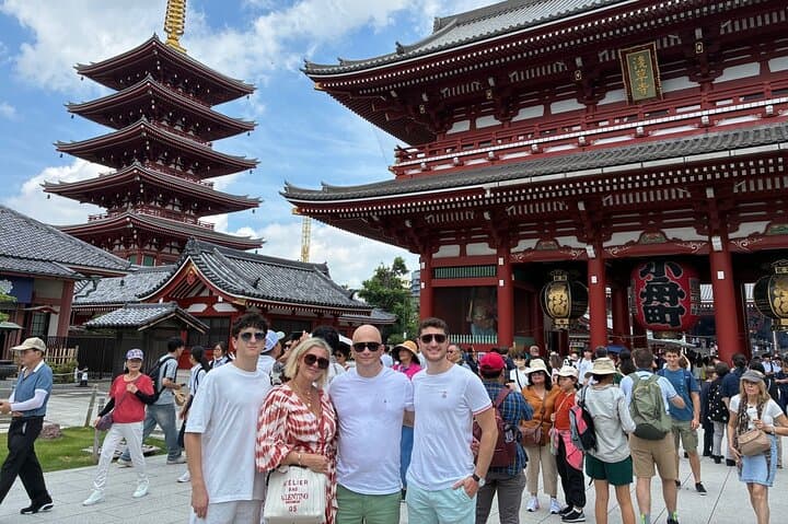 Tokyo: Private Asakusa & Senso-ji Temple Tour with 3 food stops — photo 7