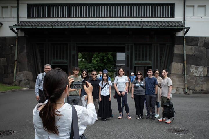 Imperial Palace East Garden and Edo Castle Walking Tour in Tokyo — photo 11