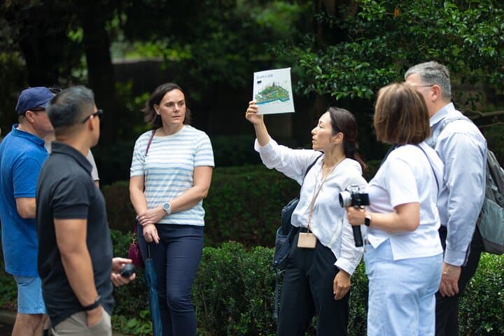 Imperial Palace East Garden and Edo Castle Walking Tour in Tokyo — photo 8