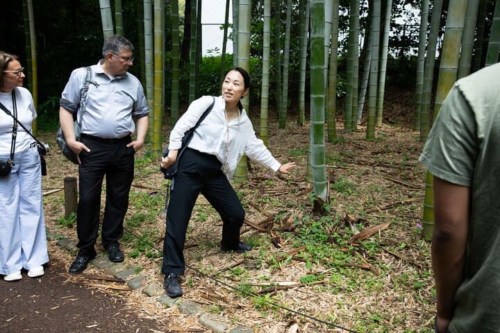 Imperial Palace East Garden and Edo Castle Walking Tour in Tokyo — photo 14