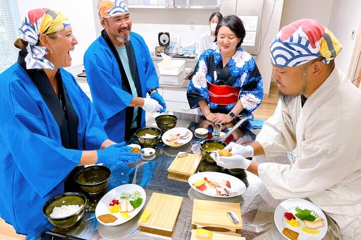 Sushi Making in Yukata — photo 7