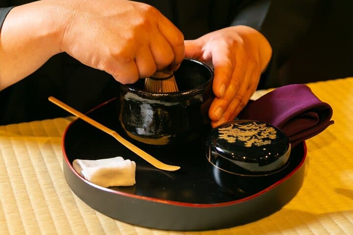 No Kneeling Tea Ceremony at an Authentic Kyoto Bar — photo 3