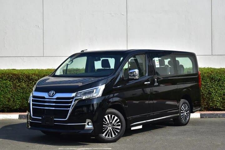 Private Transfer from Haneda Airport HND to Tokyo City By Van — photo 1