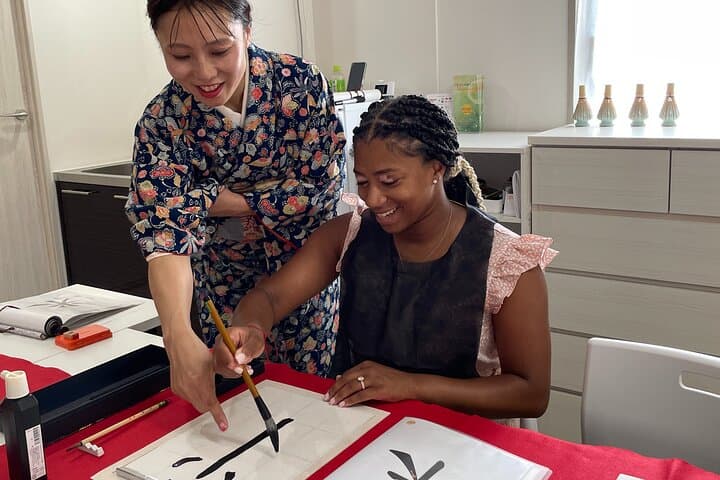 Traditional Calligraphy Experience near Dotonbori — photo 3