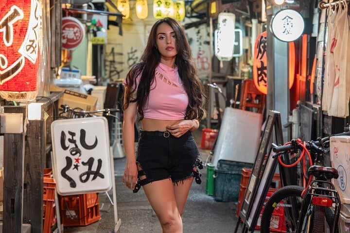 Street Photoshoot at Tokyo Iconic Spots with Pro Photographer — photo 2