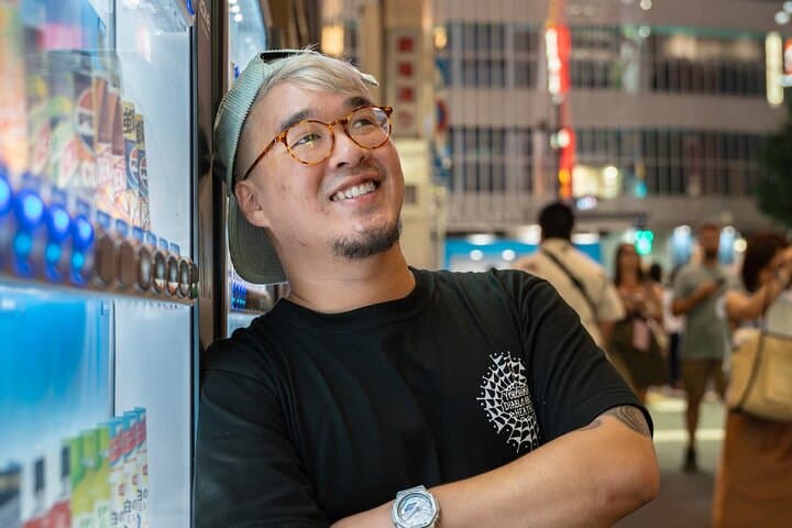 Street Photoshoot at Tokyo Iconic Spots with Pro Photographer — photo 16