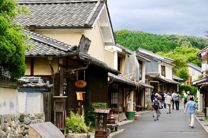 Uchiwa Fan Making and Uchiko Town Historical Stroll — photo 3