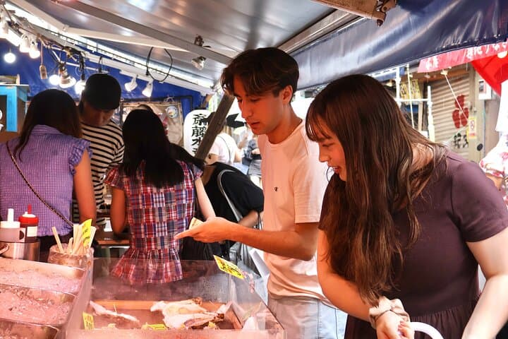Tokyo: Private Tsukiji Fish Market Tour with 3 Food Stops — photo 2