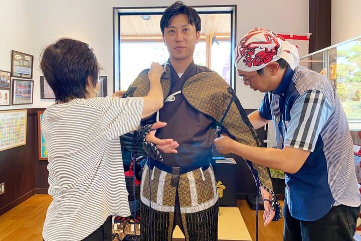 Samurai Armor Dress Up and Castle Tour in Kishiwada Osaka — photo 6
