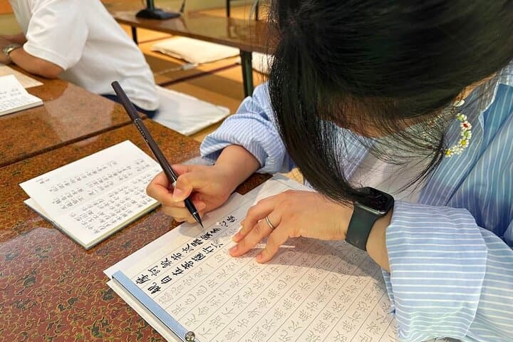 Zen Meditation and Sutra Copying Tour in Osaka Ikeda