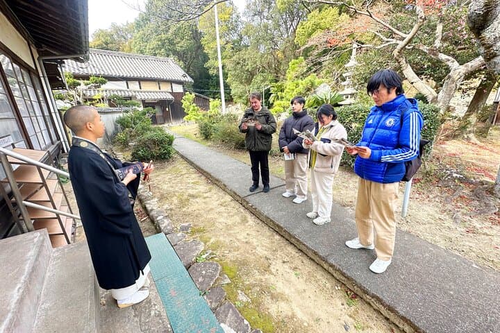Coastal Bike Tour with Sutra Calligraphy in Fukeko Osaka — photo 4