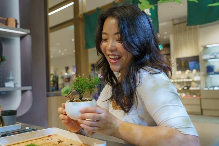 Tokyo: Bonsai Making Experience with Bonsai Master — photo 9