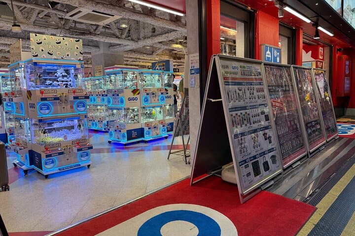 Akihabara Trading Card Shopping Tour with Local Guide — photo 6