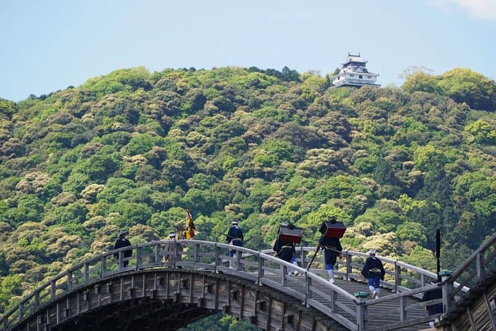 Kintaikyo Bridge, Castle Town and Seal Carving Iwakuni Day Tour — photo 8