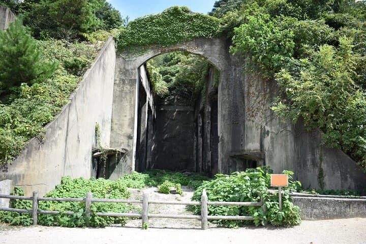 Takehara Historical Townscape & Rabbit Island — photo 11