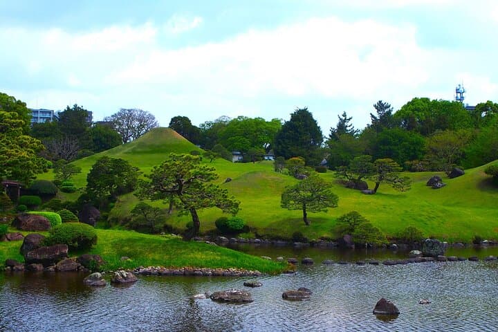 Kumamoto Castle Suizenji Garden and Aso Full-Day Tour Option — photo 11