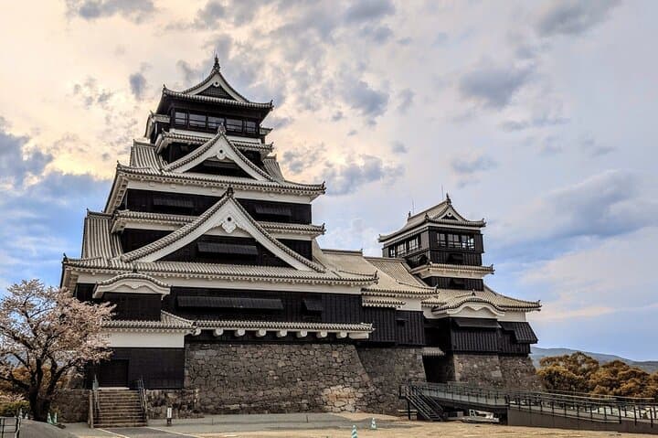 Kumamoto Castle Suizenji Garden and Aso Full-Day Tour Option — photo 16