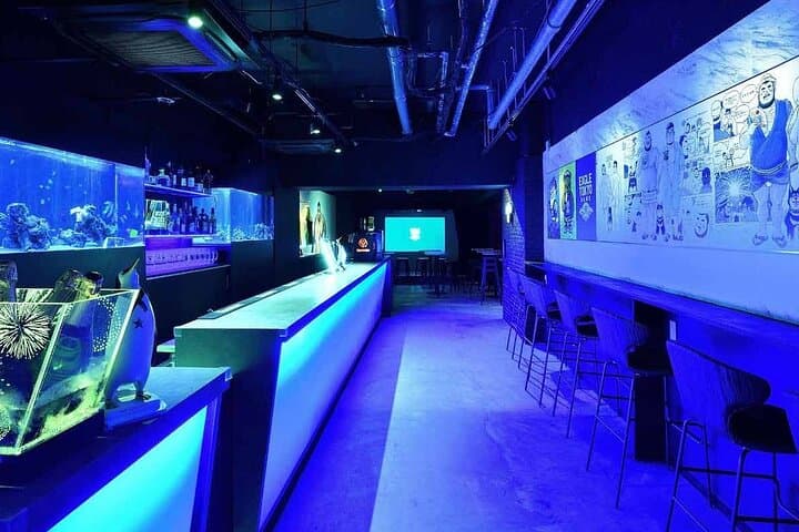 Shinjuku Ni-chome LGBT Bar Hopping Tour with Local Guide — photo 11