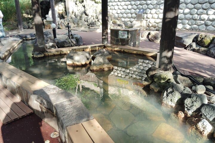 Sapporo: Jozankei Onsen Walk with Temple & Cave Visit — photo 3