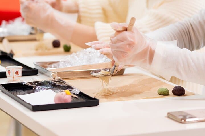 Japanese Traditional Sweets making — photo 3