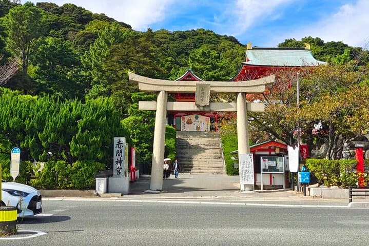 Fukuoka: Kyushu day tour with Mojiko port, Kokura Castle ,Shrine — photo 8