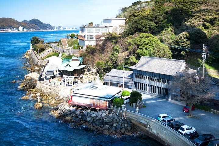 Northern Kyushu Day Tour Akiyoshido Cave and Motonosumi Inari — photo 11
