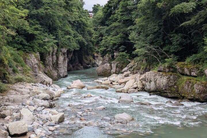 1 Day Tour from Kanazawa Tedori Gorge White Road and Shirakawa Go — photo 2