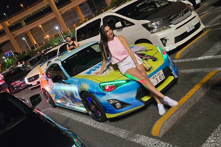 Luxury van Ride to famous car meet up spot Daikoku — photo 9