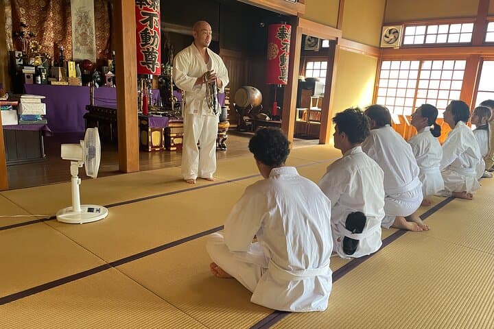 “Takigyo”Traditional Japanese Waterfall Training meditation — photo 4